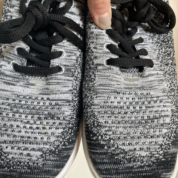 Champion Athletic Shoes - Picture 8 of 8